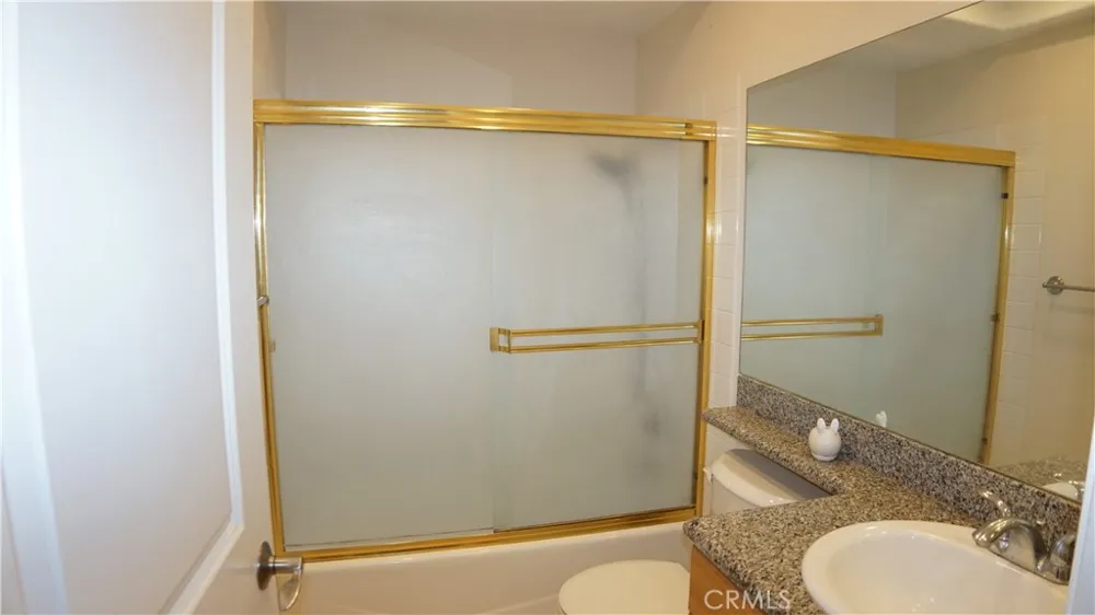 12202 Viarna Cerritos, CA 90703