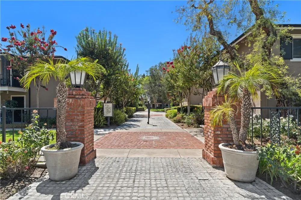 660 S Glassell Street #45 Orange, CA 92866