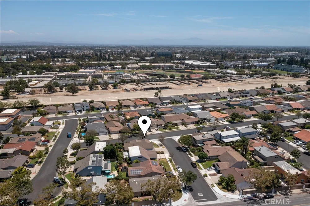 10621 Semora Cerritos, CA 90703