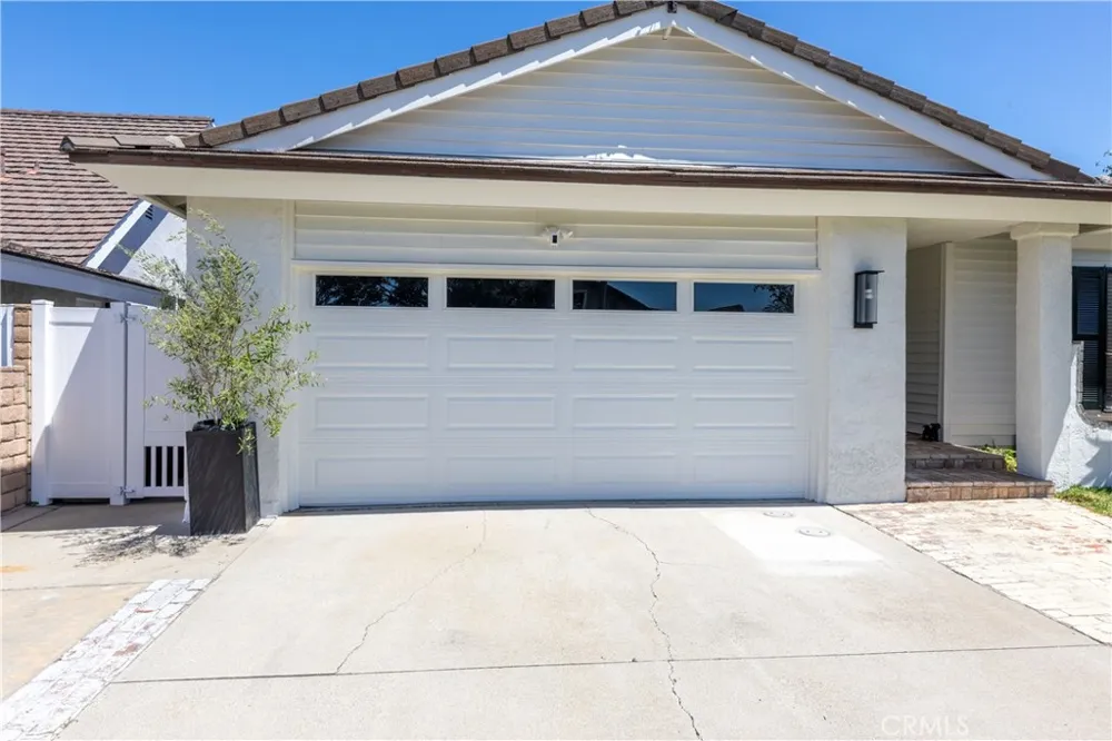 10621 Semora Cerritos, CA 90703