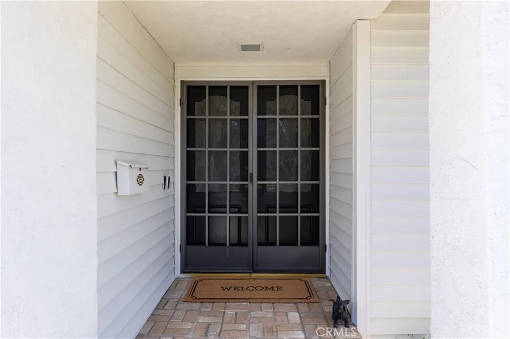 10621 Semora Cerritos, CA 90703