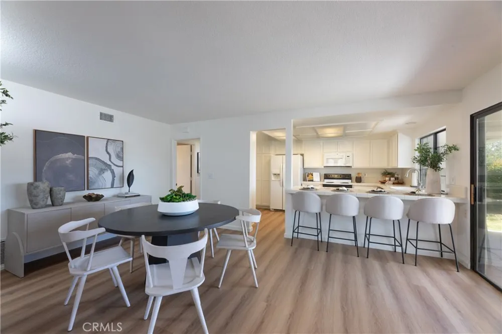 10621 Semora Cerritos, CA 90703