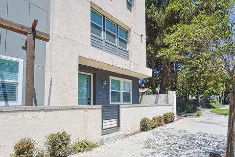 1410 Harbor #1