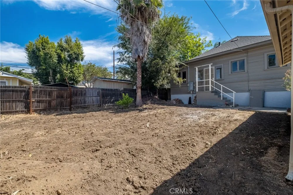 6307 Friends Whittier, CA 90601