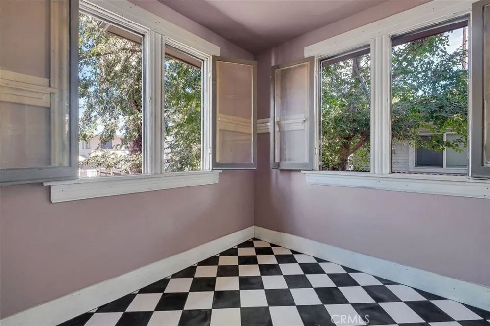6307 Friends Whittier, CA 90601