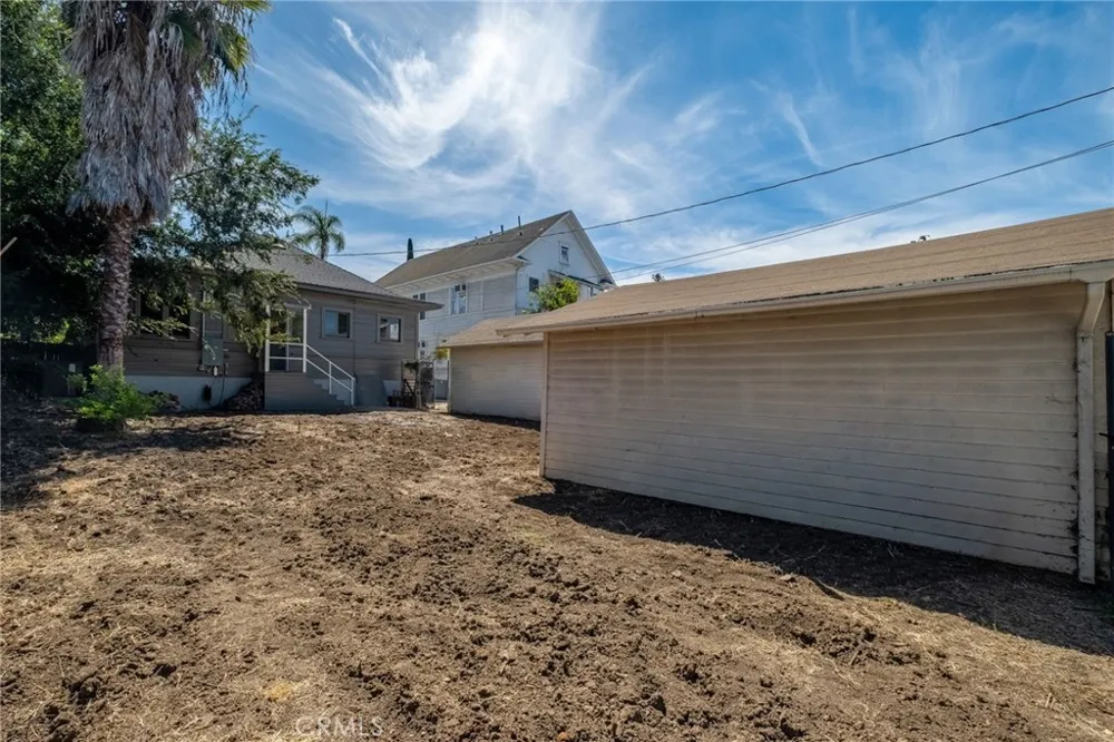 6307 Friends Whittier, CA 90601