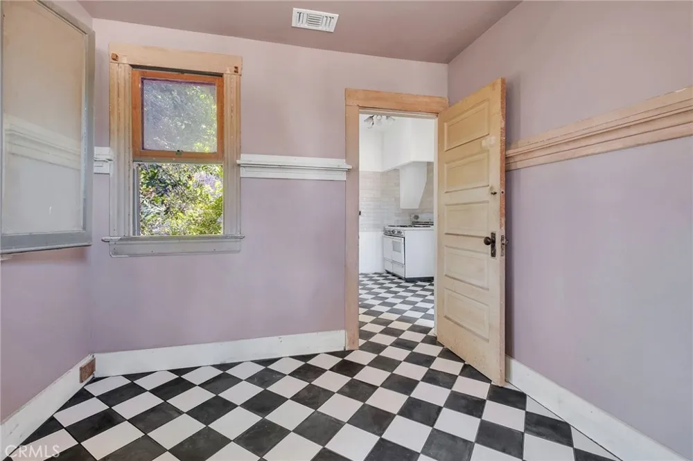 6307 Friends Whittier, CA 90601