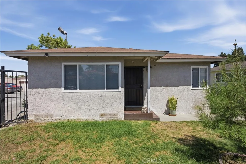 23500 Maribel Carson, CA 90745