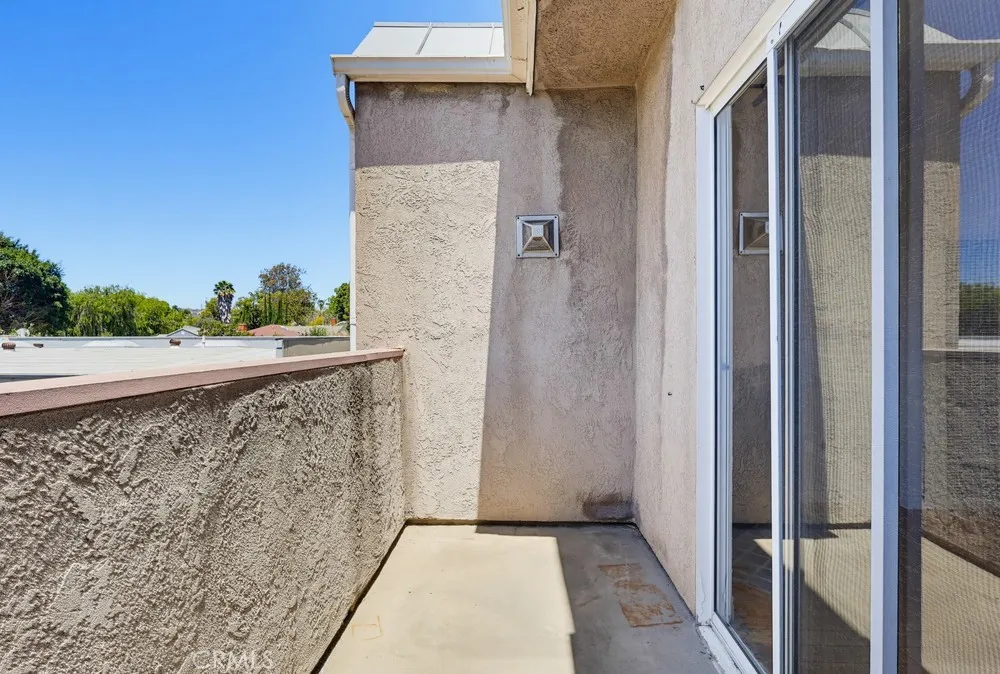 1355 Loma Avenue #311 Long Beach, CA 90804