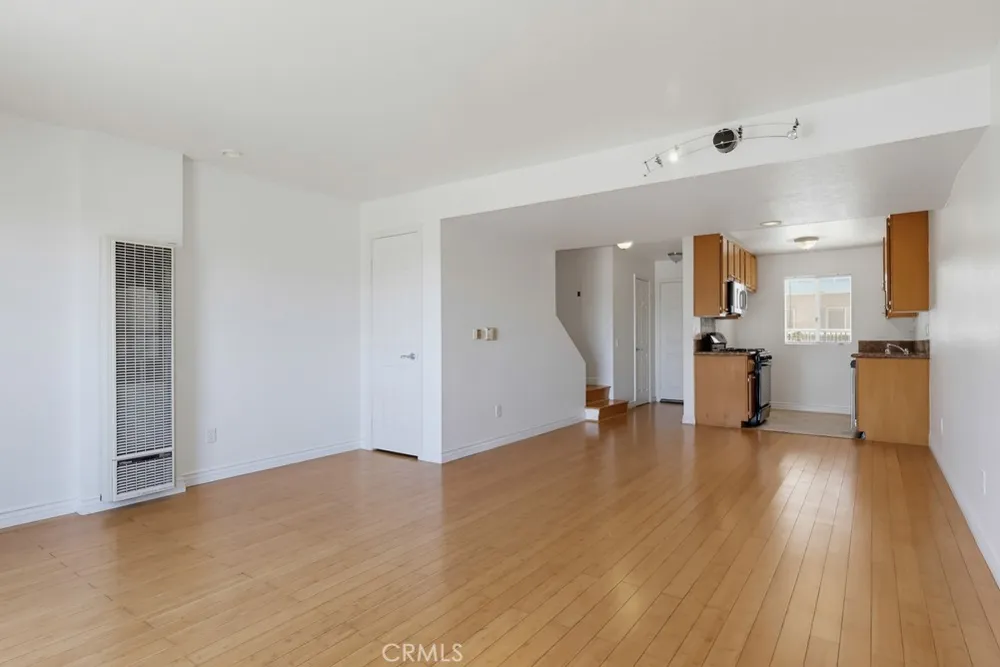 1355 Loma Avenue #311 Long Beach, CA 90804