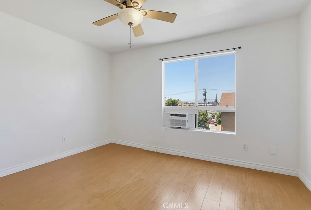 1355 Loma Avenue #311 Long Beach, CA 90804