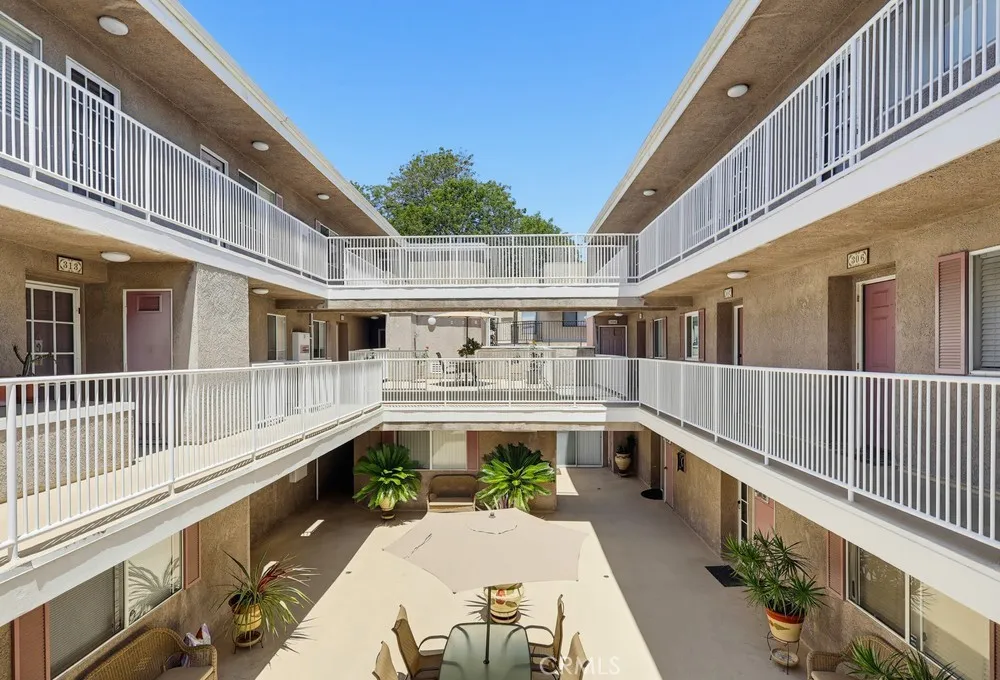 1355 Loma Avenue #311 Long Beach, CA 90804