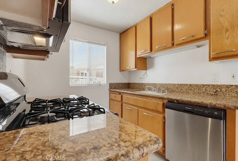 1355 Loma Avenue #311 Long Beach, CA 90804