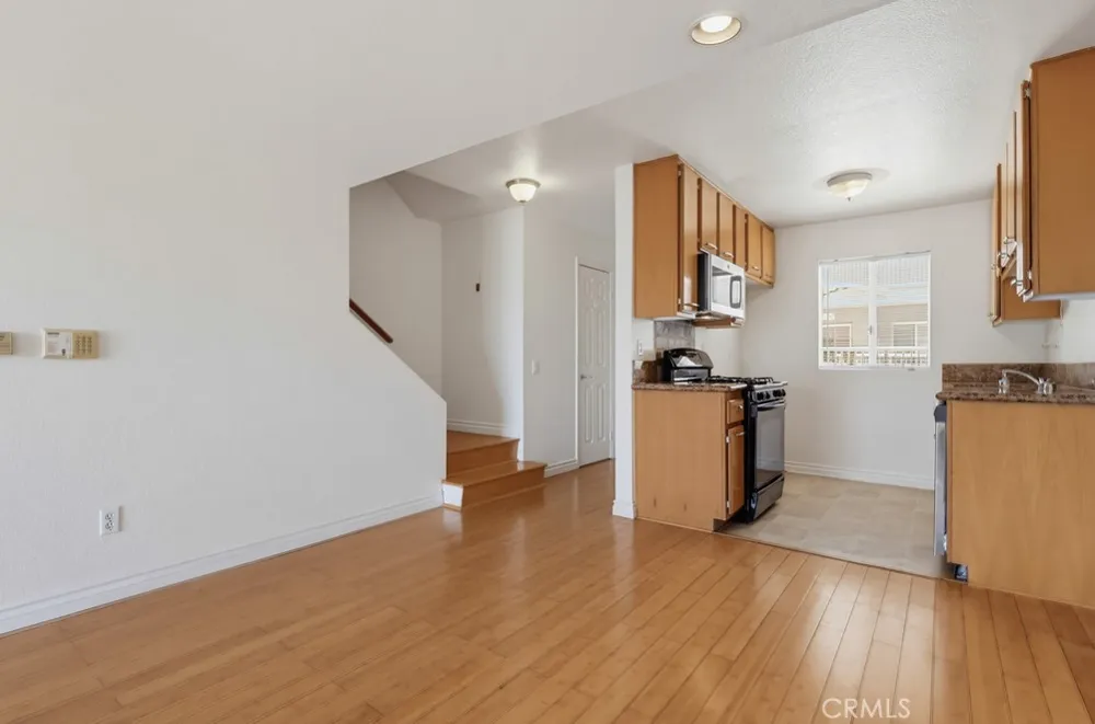 1355 Loma Avenue #311 Long Beach, CA 90804