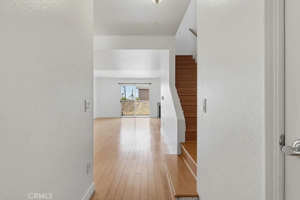 1355 Loma Avenue #311 Long Beach, CA 90804