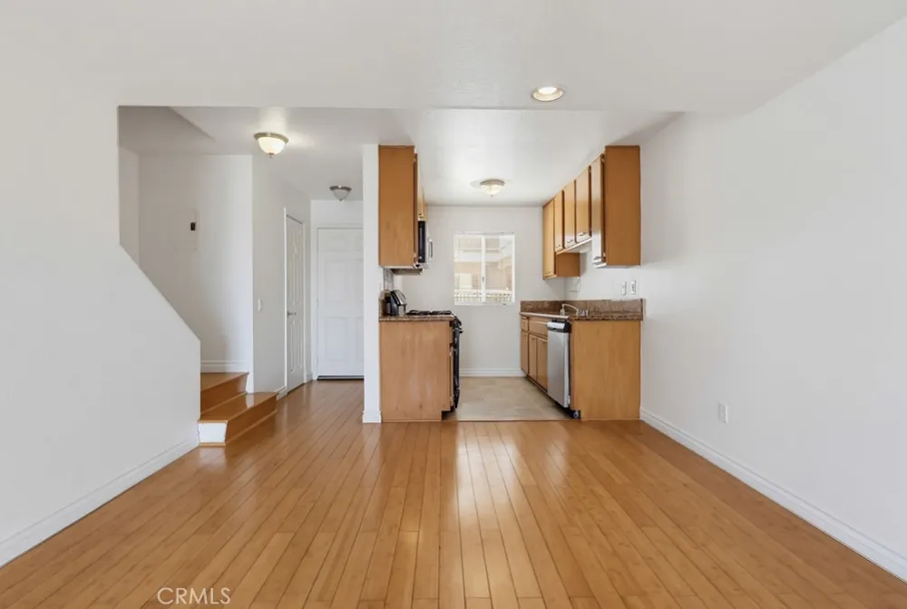1355 Loma Avenue #311 Long Beach, CA 90804