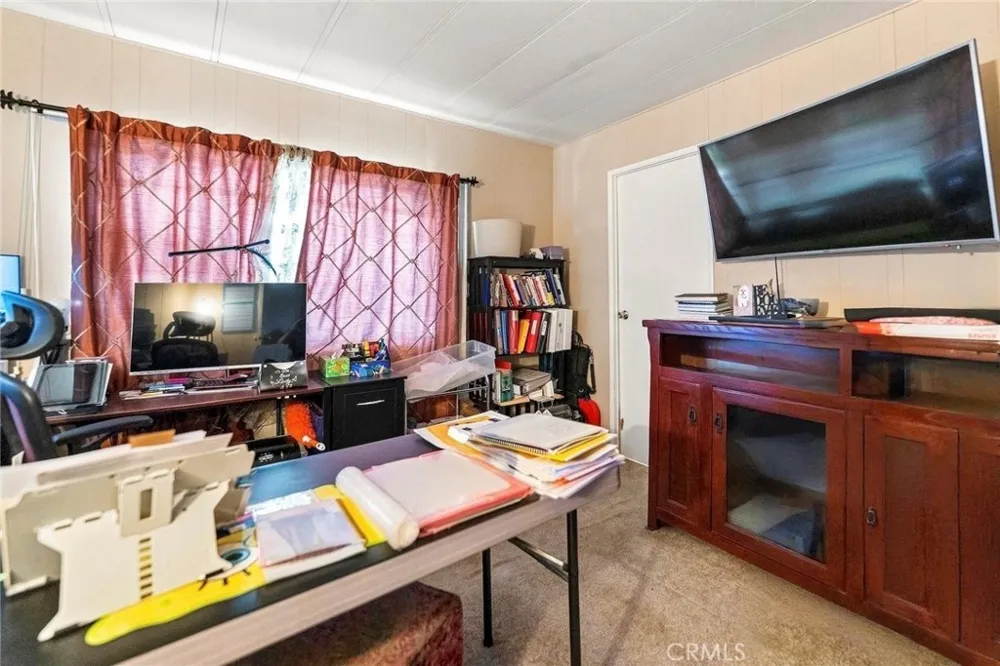 643 Mariposa Hemet, CA 92543