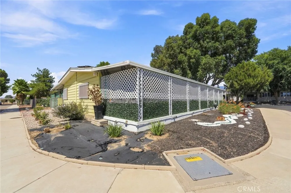 643 Mariposa Hemet, CA 92543