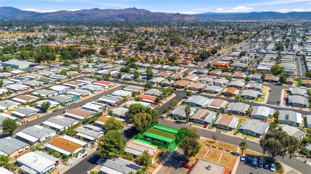 643 Mariposa Hemet, CA 92543