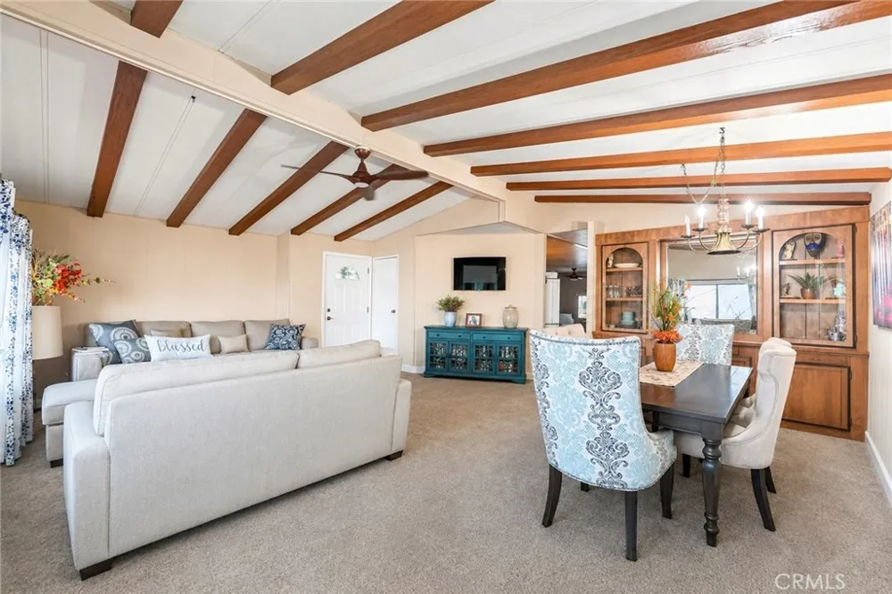 643 Mariposa Hemet, CA 92543