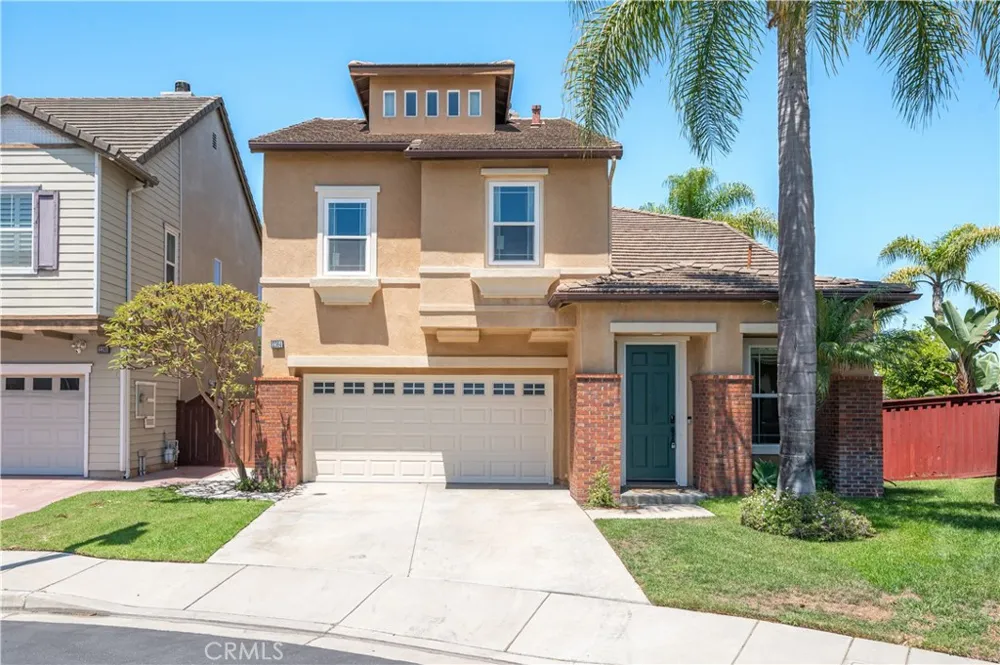 2364 Amelia Court Signal Hill, CA 90755