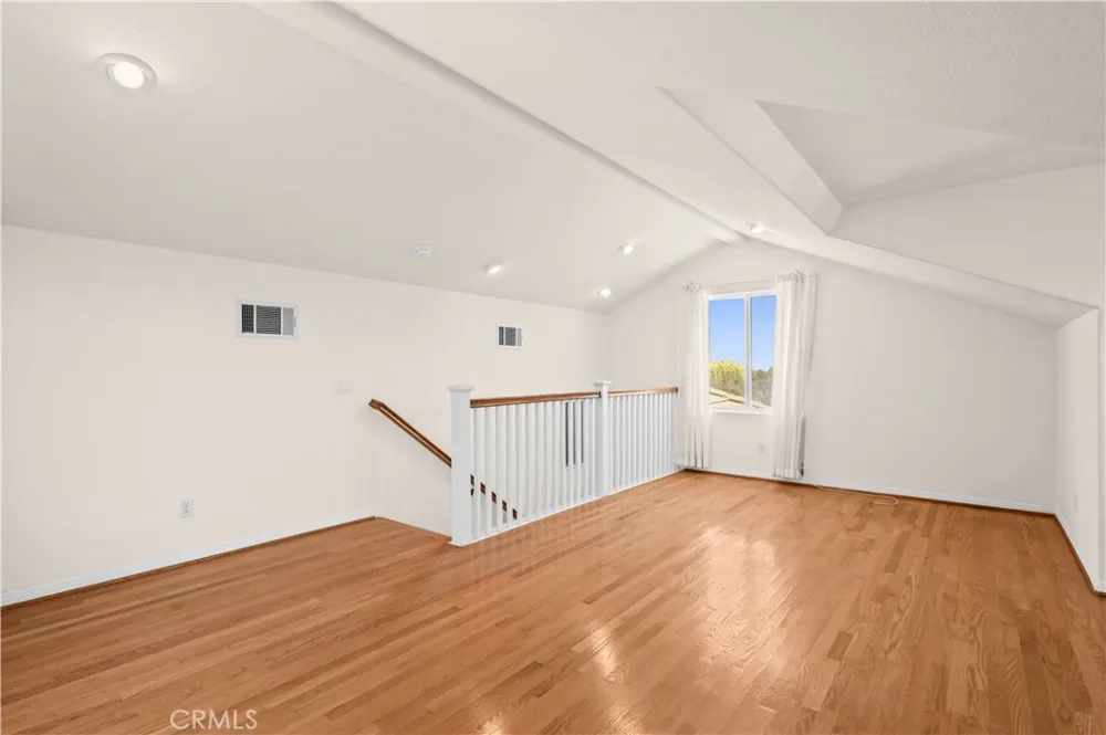 2364 Amelia Court Signal Hill, CA 90755