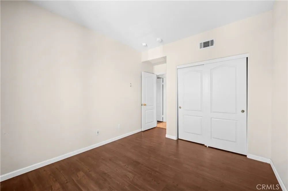 2364 Amelia Court Signal Hill, CA 90755