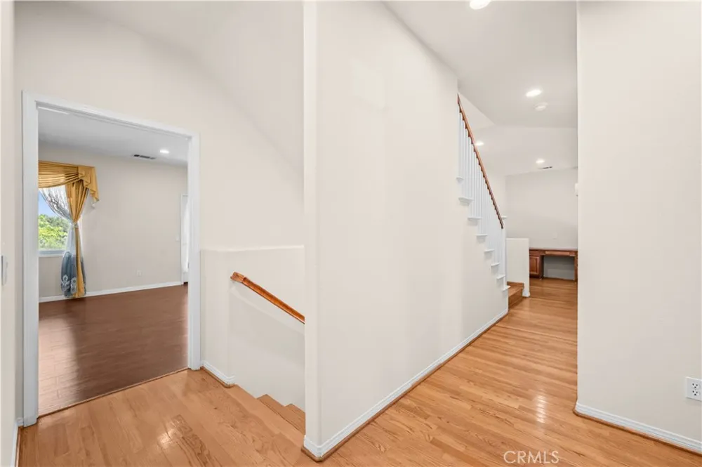 2364 Amelia Court Signal Hill, CA 90755