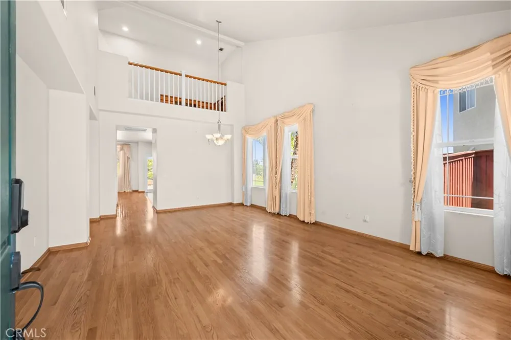 2364 Amelia Court Signal Hill, CA 90755