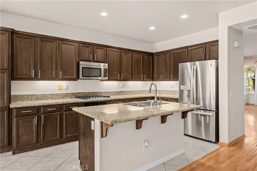 2364 Amelia Court Signal Hill, CA 90755