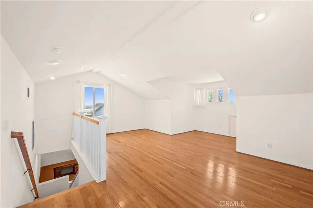 2364 Amelia Court Signal Hill, CA 90755
