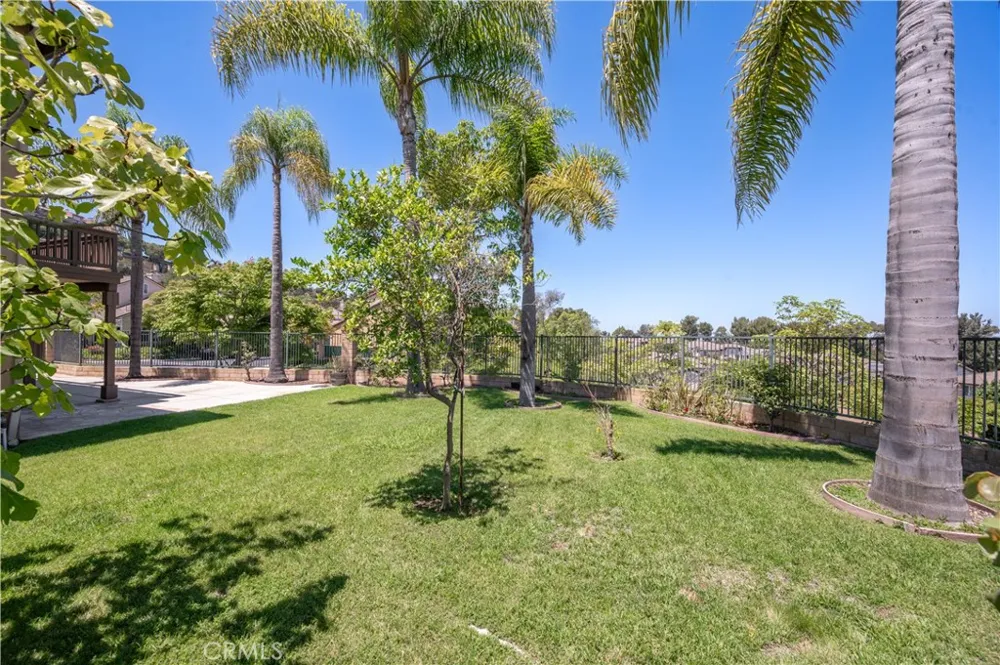 2364 Amelia Court Signal Hill, CA 90755