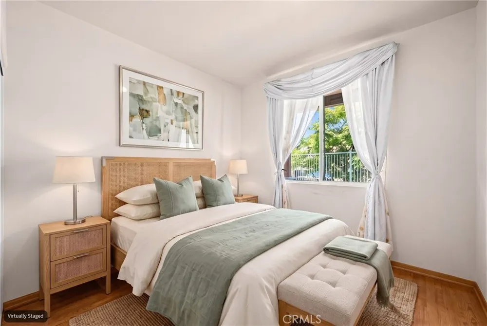 2364 Amelia Court Signal Hill, CA 90755