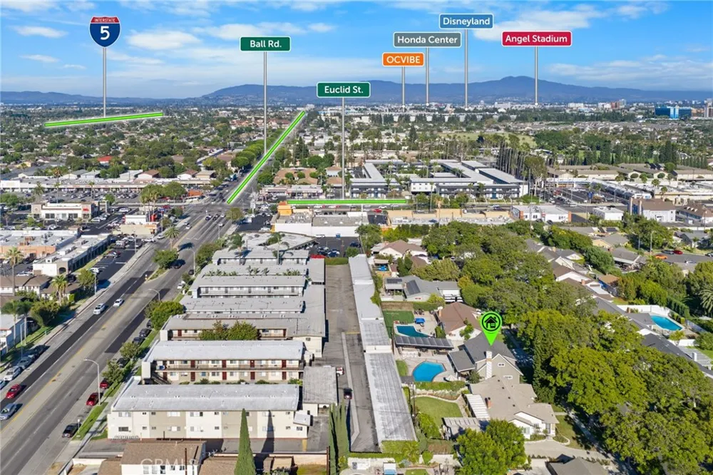 1745 W Bowling Anaheim, CA 92804