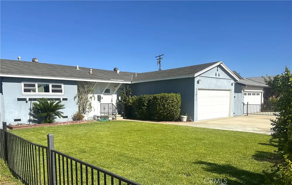 11812 Gary Garden Grove, CA 92840