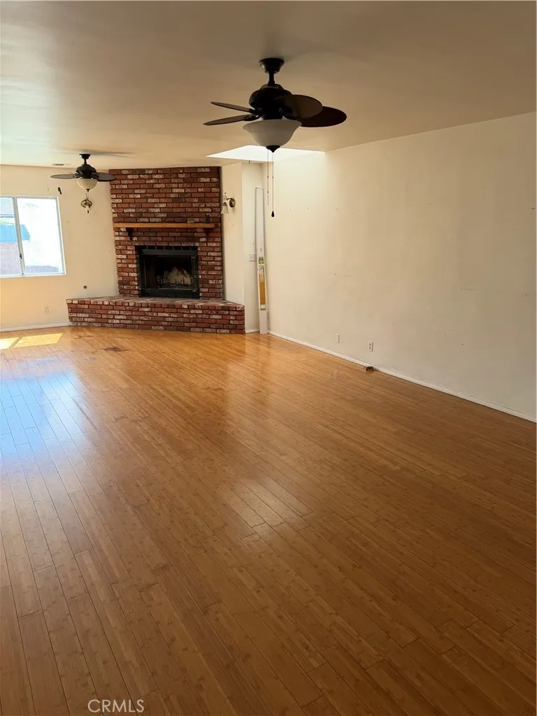 3922 Snowden Long Beach, CA 90808