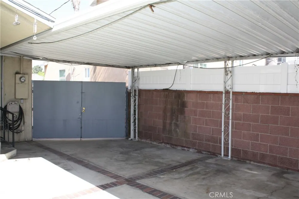 3922 Snowden Long Beach, CA 90808