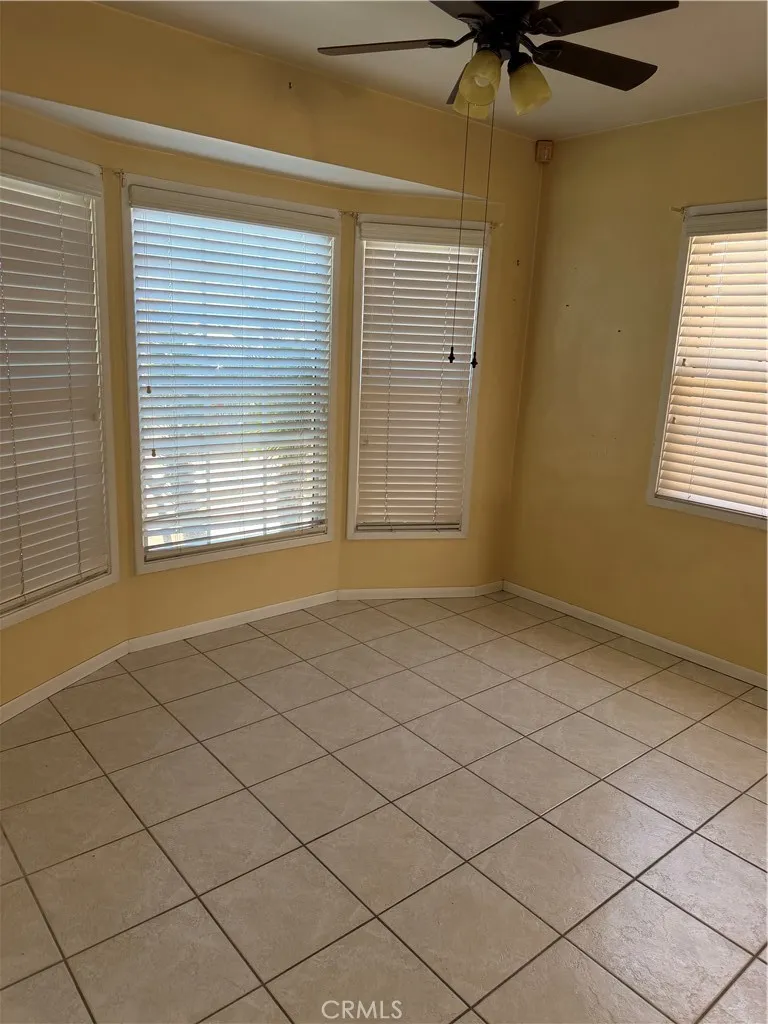 3922 Snowden Long Beach, CA 90808