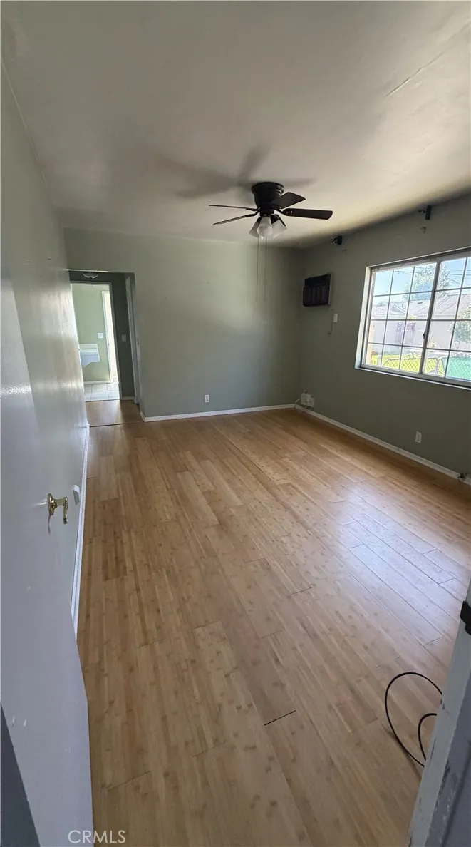 3922 Snowden Long Beach, CA 90808