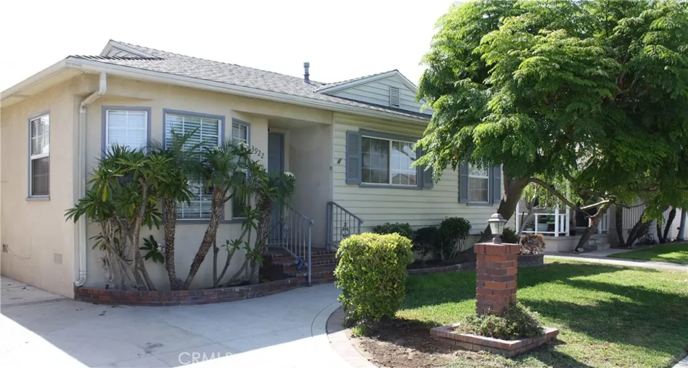 3922 Snowden Long Beach, CA 90808