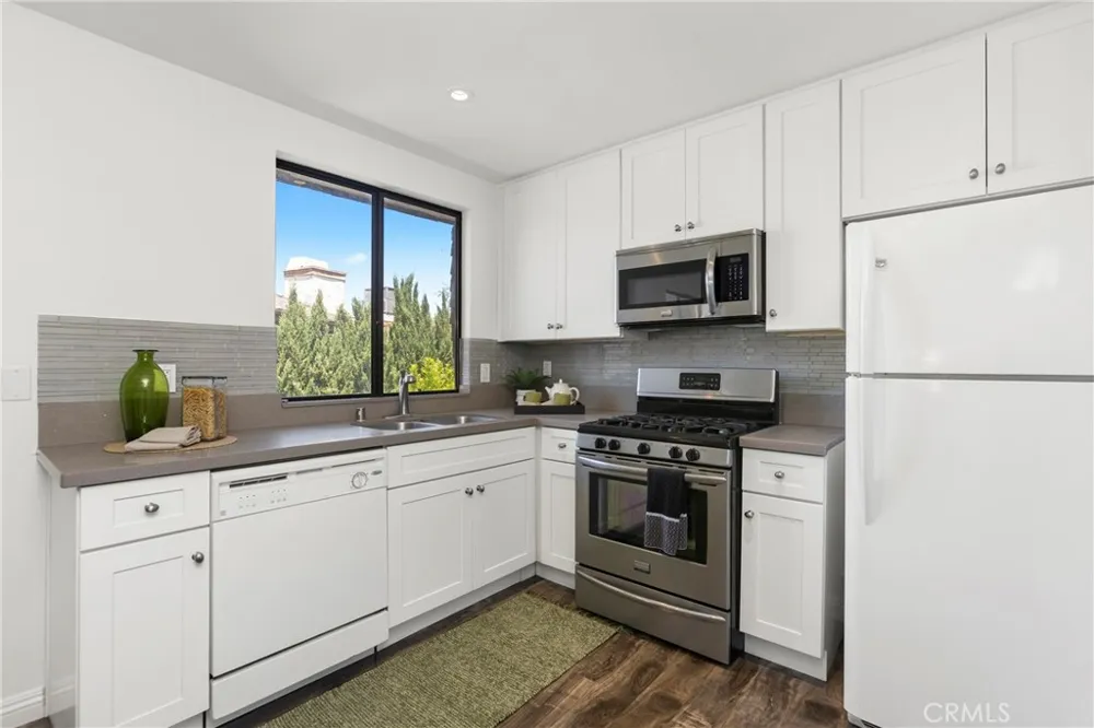 950 W Lambert #20 La Habra, CA 90631