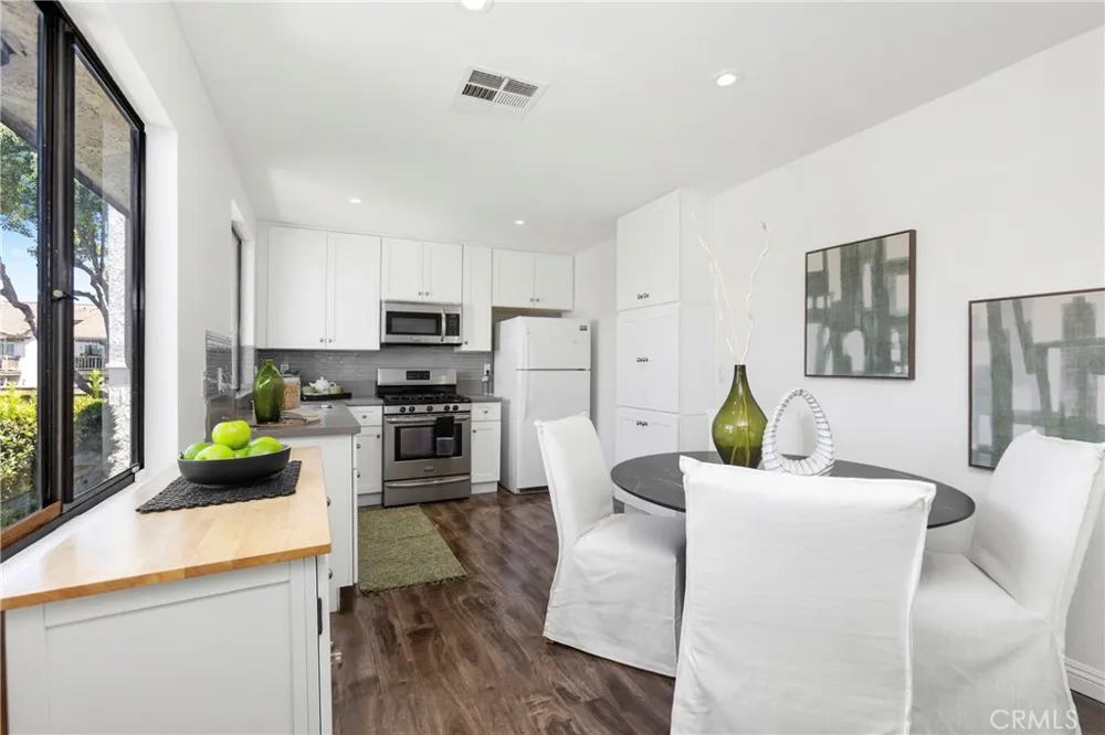 950 W Lambert #20 La Habra, CA 90631