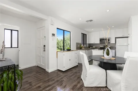 950 W Lambert #20