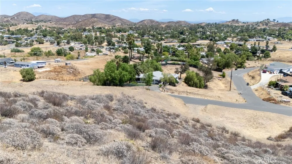 313 Hampshire Drive Menifee, CA 92587