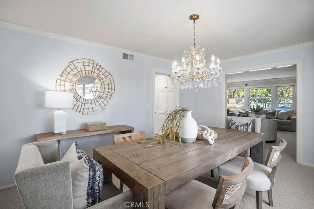 18601 Amate Villa Park, CA 92861