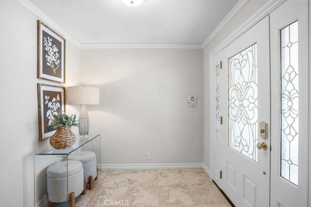 18601 Amate Villa Park, CA 92861