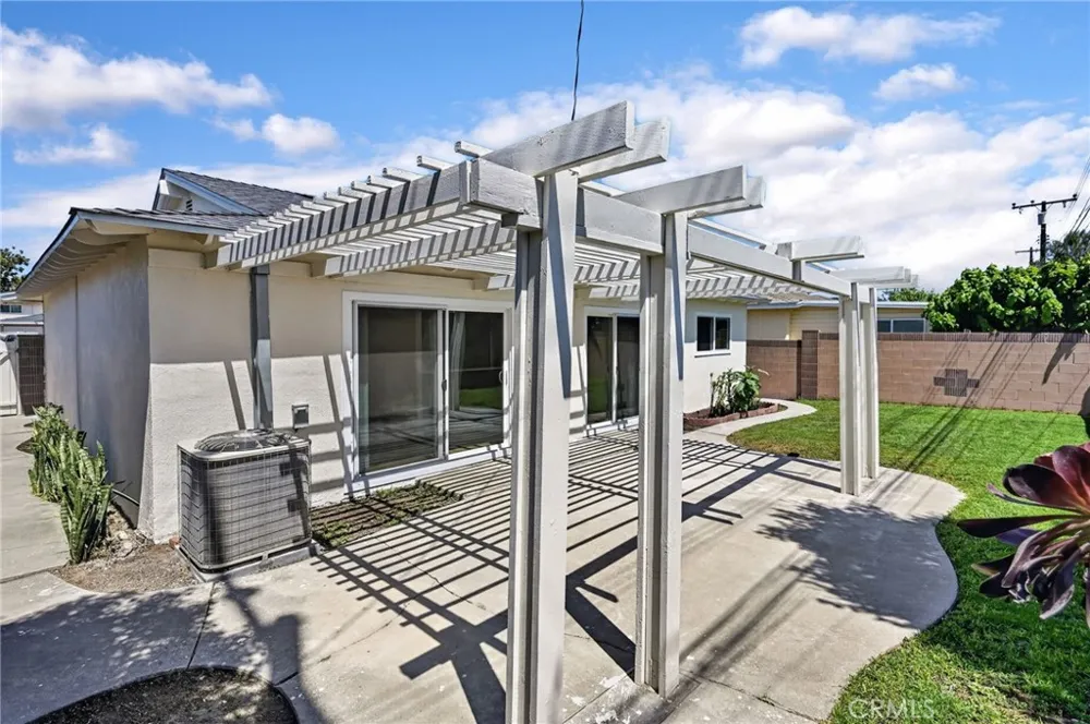 17524 Thornlake Ave Artesia, CA 90701