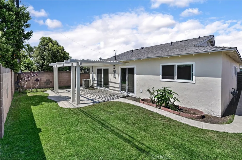 17524 Thornlake Ave Artesia, CA 90701