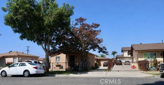 15347 Virginia Avenue Paramount, CA 90723