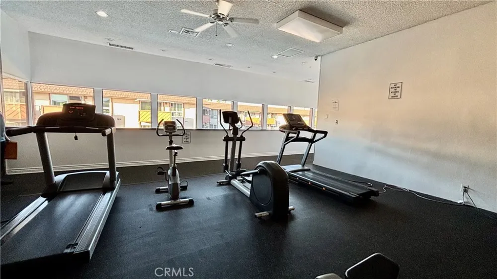 5585 E Pacific Coast Highway Unit 261 Long Beach, CA 90804